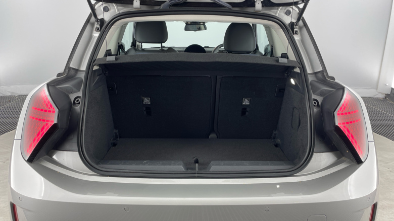 MINI Cooper 135kW E Classic [Level 1] 41kWh 3dr Auto Electric Hatchback